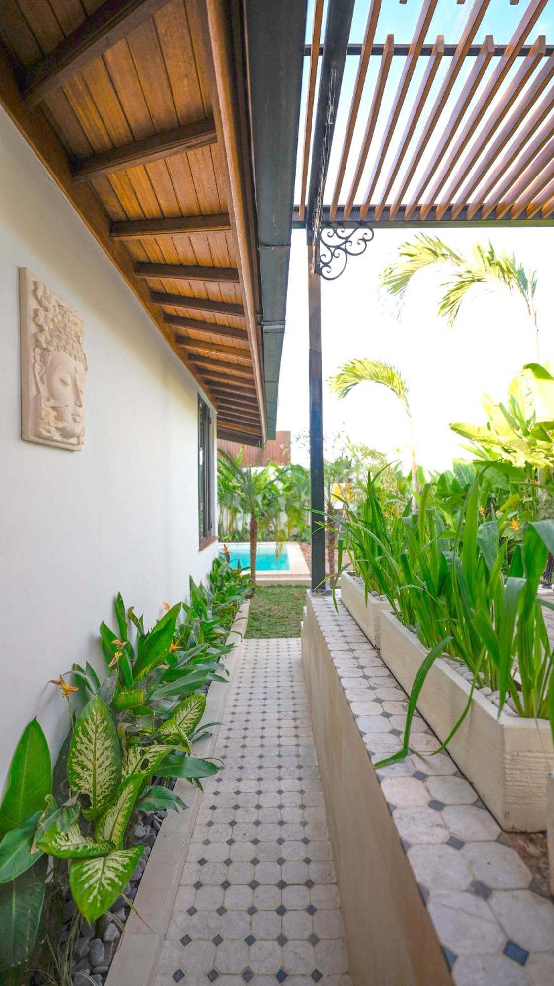 Villa Luxurious Arakana With Pool