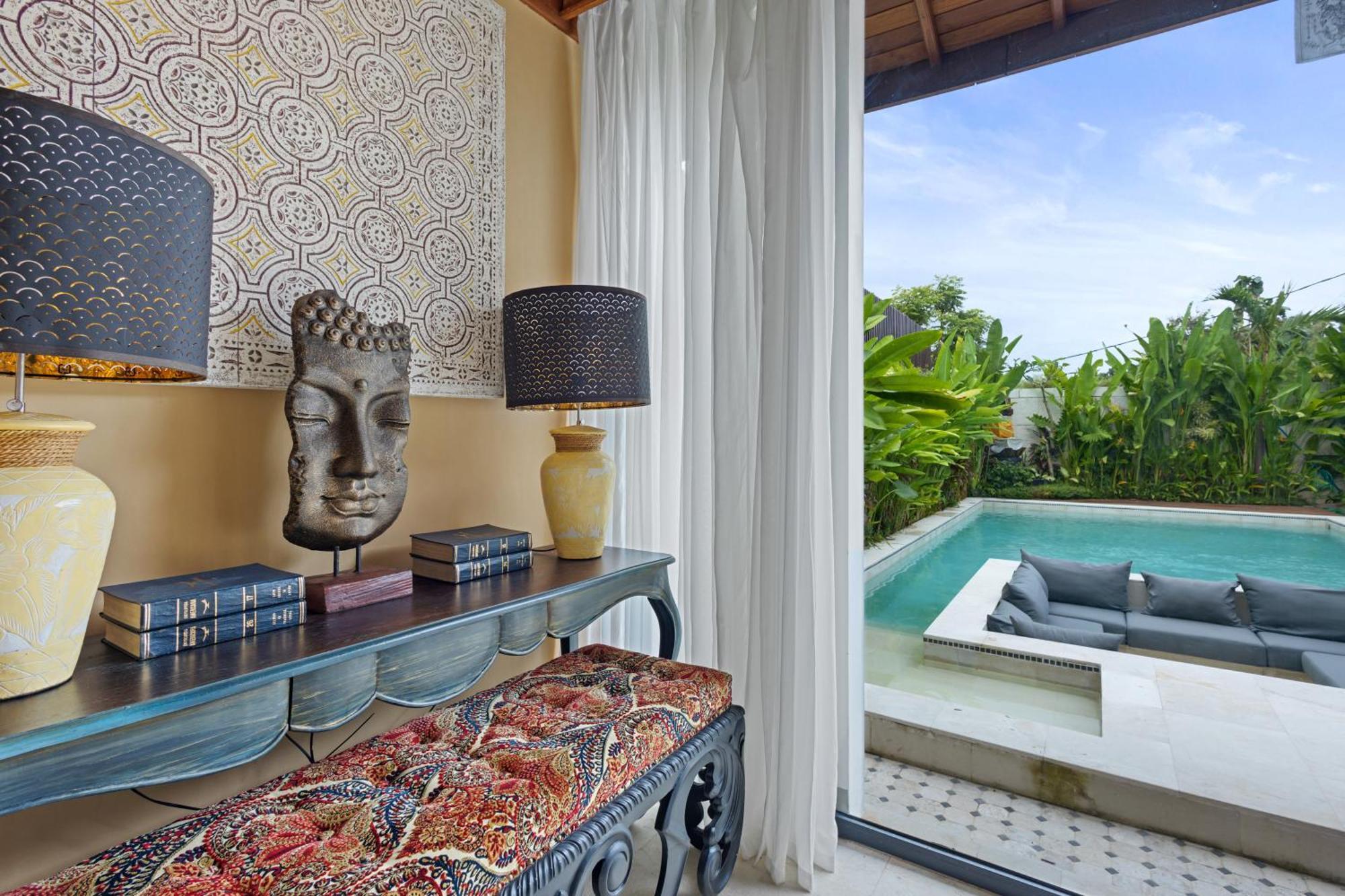 Luxurious Arakana With Pool Villa *