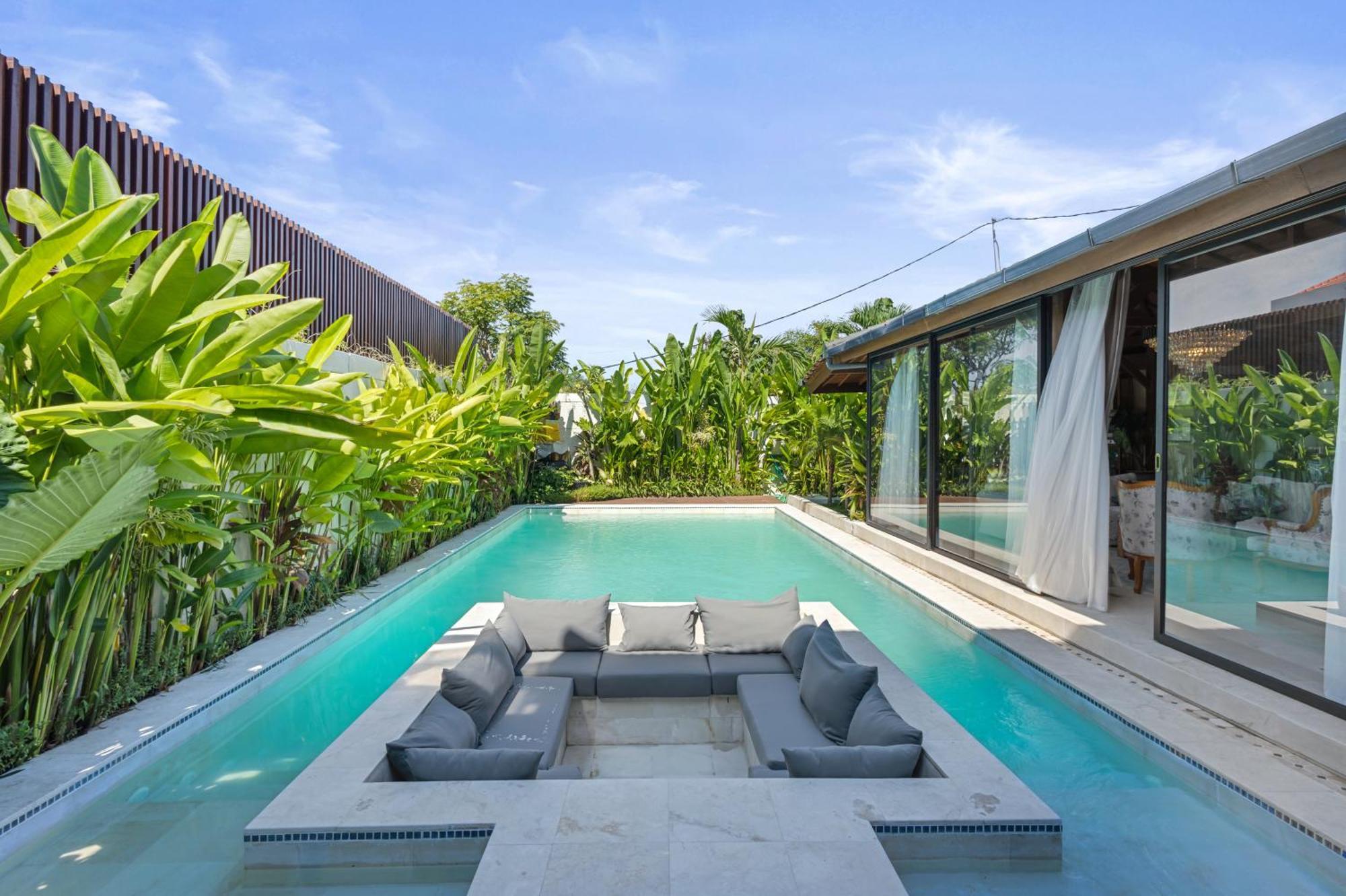 Villa Luxurious Arakana With Pool Jimbaran